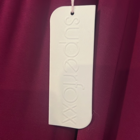 Superfoxx fuscia jumpsuit - Picture 2 of 4